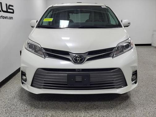 2020 Toyota Sienna Limited Premium