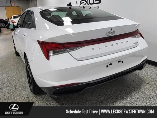 2023 Hyundai ELANTRA HEV Limited