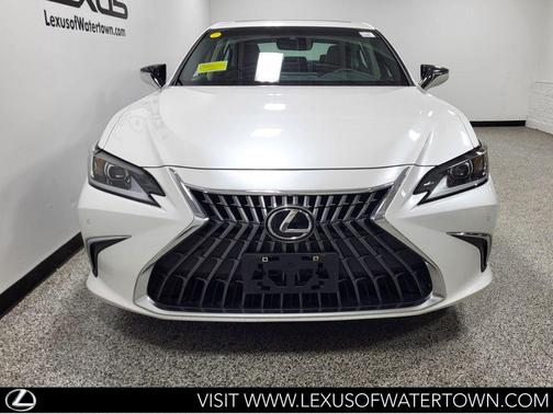 Eminent White Pearl 2023 Lexus ES 350 Base
