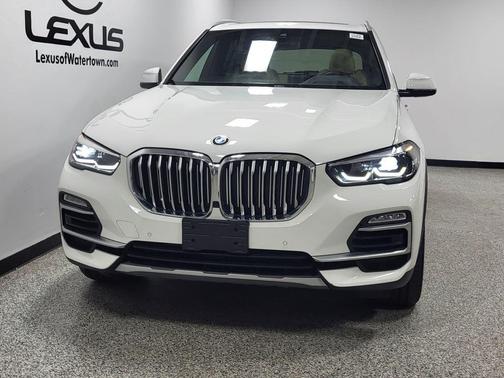 Alpine White 2021 BMW X5 xDrive40i