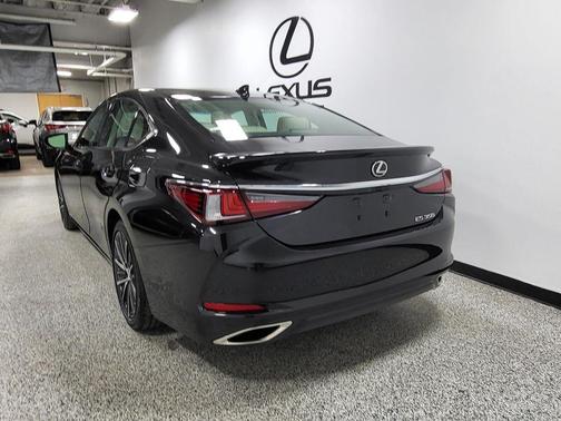 Caviar 2023 Lexus ES 350 Base