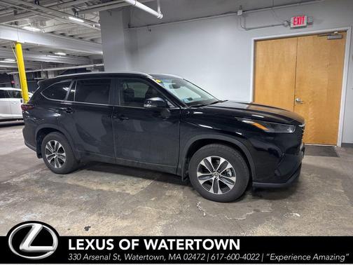 2025 Toyota Highlander XLE