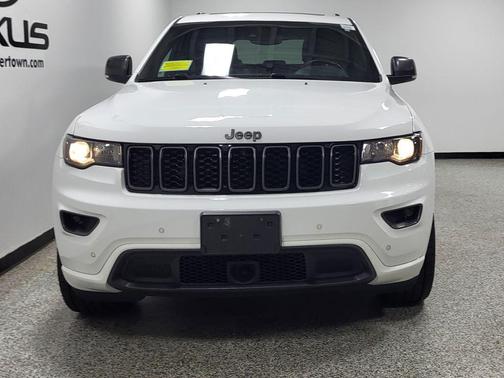 Bright White Clearcoat 2021 Jeep Grand Cherokee Limited