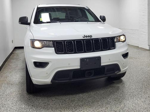 Bright White Clearcoat 2021 Jeep Grand Cherokee Limited
