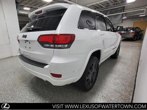 Bright White Clearcoat 2021 Jeep Grand Cherokee Limited