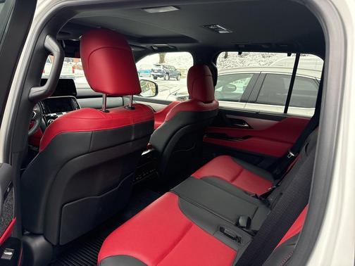 2024 Lexus LX 600 F SPORT