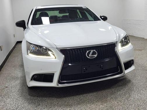 Ultra White 2015 Lexus LS 460 Crafted Line