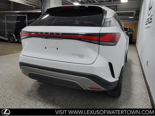 Eminent White Pearl 2023 Lexus RX 350 Luxury