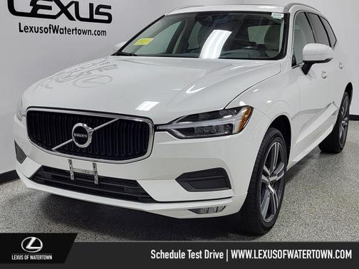 2021 Volvo XC60 T5 Momentum