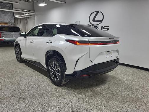 2025 Lexus RZ 450e Premium