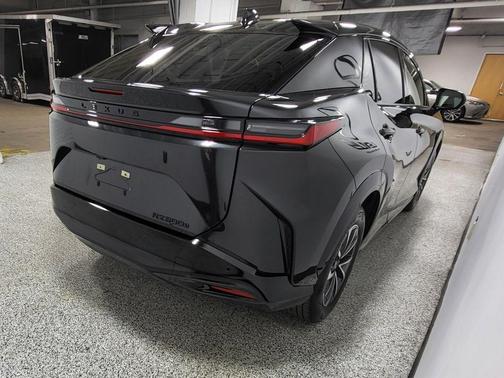 2025 Lexus RZ 300e Premium