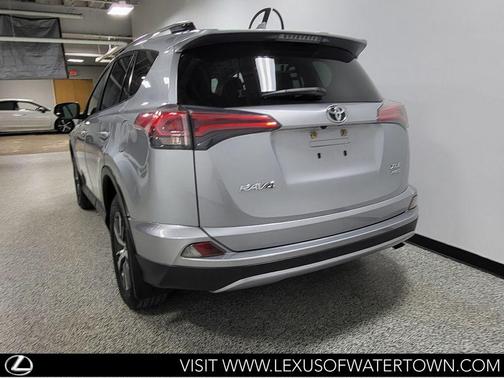 Silver Sky Metallic 2018 Toyota RAV4 XLE