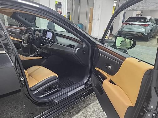 2023 Lexus ES 350 Base