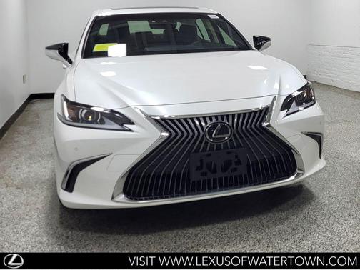 Eminent White Pearl 2019 Lexus ES 350 Base