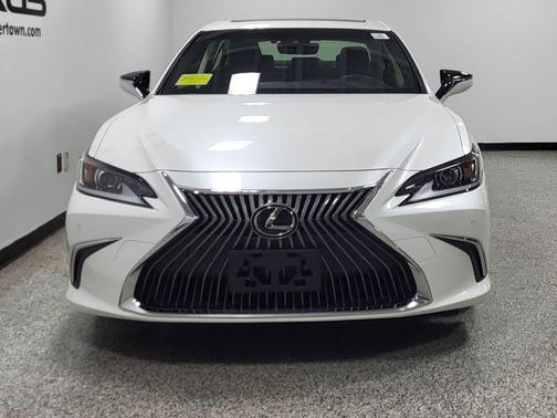 Eminent White Pearl 2019 Lexus ES 350 Base