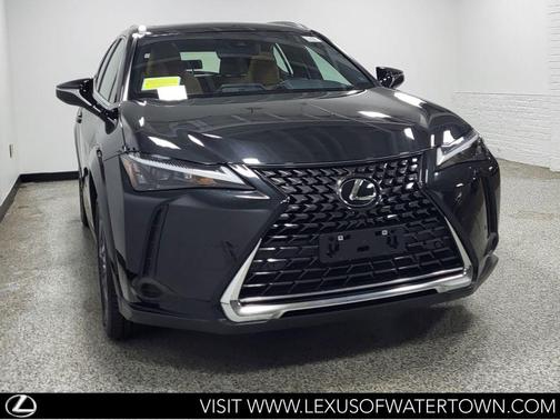 Caviar 2024 Lexus UX 250h Base