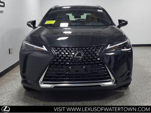 Caviar 2024 Lexus UX 250h Base