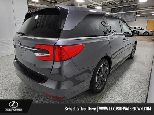 2021 Honda Odyssey Elite
