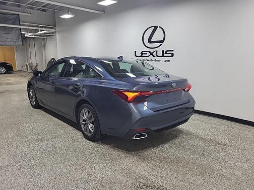 2019 Toyota Avalon XLE