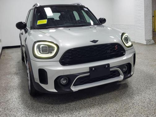 White Silver Metallic 2022 MINI Countryman Cooper S ALL4