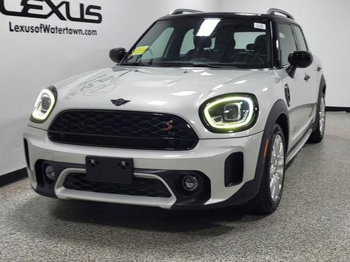 White Silver Metallic 2022 MINI Countryman Cooper S ALL4