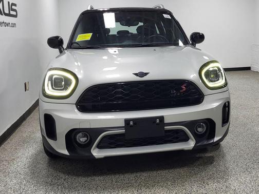 White Silver Metallic 2022 MINI Countryman Cooper S ALL4