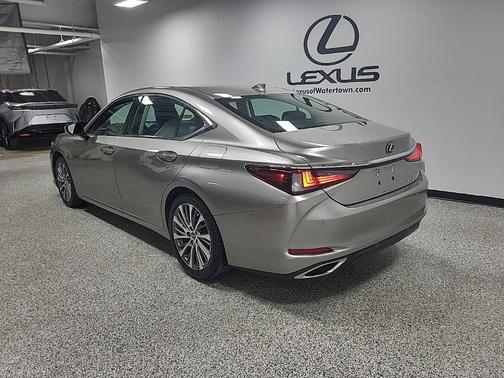 2019 Lexus ES 350 Base