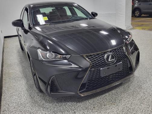 2018 Lexus IS 300 Base