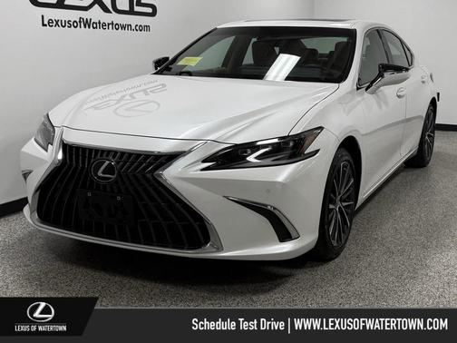 2025 Lexus ES 300h Base