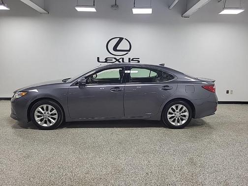 2015 Lexus ES 300h Base