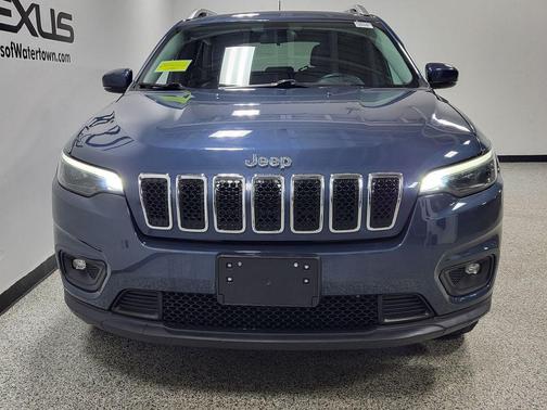 Blue Shade Pearlcoat 2019 Jeep Cherokee Latitude Plus