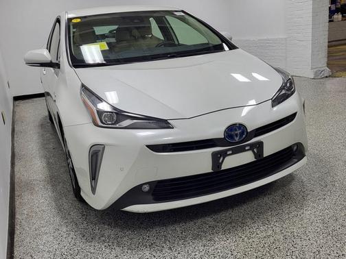 2019 Toyota Prius XLE