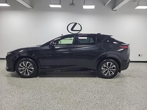 2025 Lexus RZ 450e 450e Premium