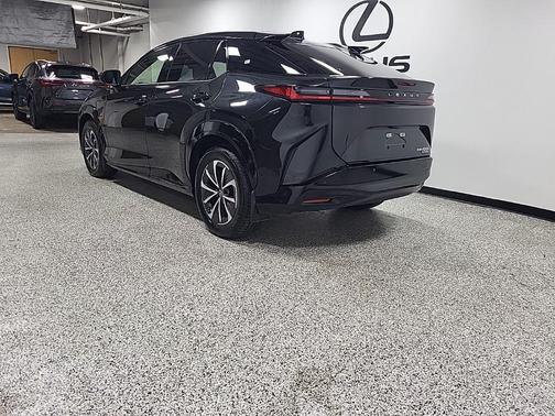 2025 Lexus RZ 450e Premium