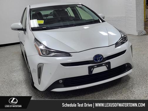 2021 Toyota Prius XLE
