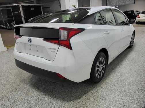 2021 Toyota Prius XLE