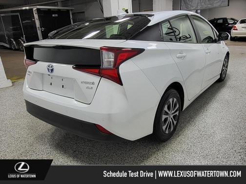 2021 Toyota Prius XLE