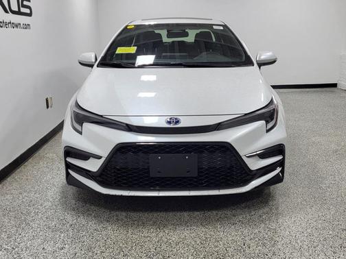 2023 Toyota Corolla Hybrid SE