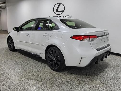 2023 Toyota Corolla Hybrid SE