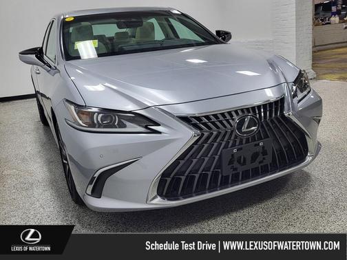 2022 Lexus ES 350 Base