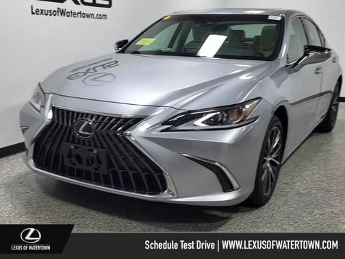 2022 Lexus ES 350 Base