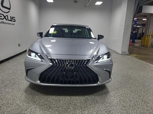 2024 Lexus ES 350 Base
