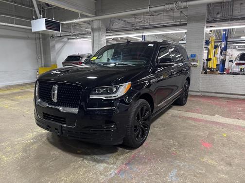 2023 Lincoln Navigator Reserve