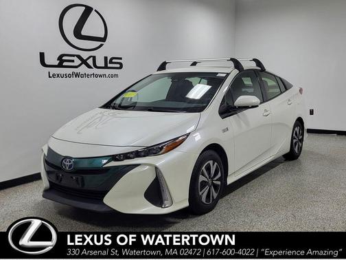 Blizzard Pearl 2018 Toyota Prius Prime Plus