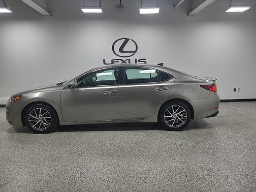 2017 Lexus ES 350 Base