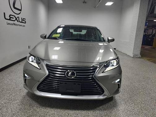 2017 Lexus ES 350 Base
