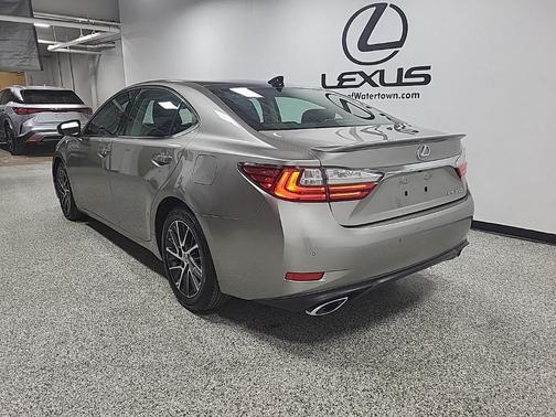 2017 Lexus ES 350 Base