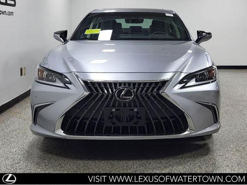 Iridium 2025 Lexus ES 300h Base