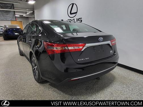 2018 Toyota Avalon Hybrid XLE Plus