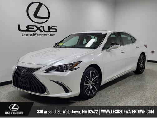2025 Lexus ES 300h Base
